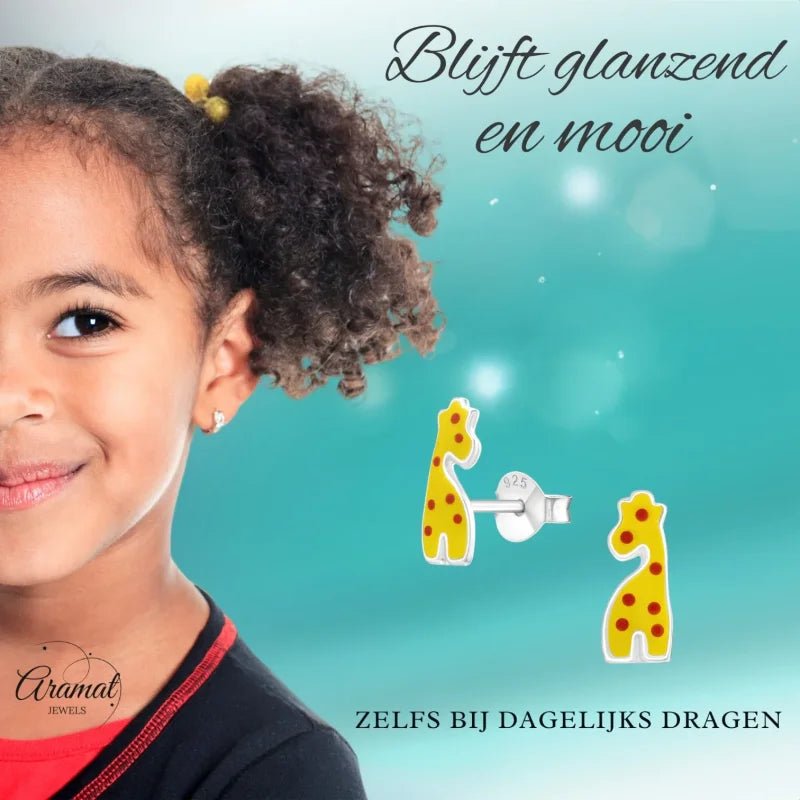 Vrolijke Zilveren Giraf Oorbellen 11x4mm - Unisex