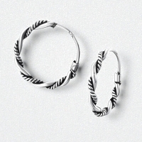 Tijdloze Bali Hoepeloorringen 16mm -
