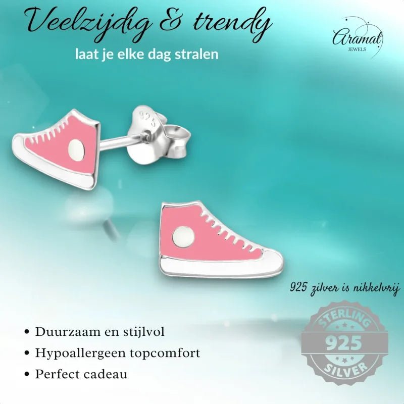 Zilveren Sneaker Oorbellen &acirc;&euro;&ldquo; Roze en Witte Emaille &acirc;&euro;&ldquo; 10x6mm -