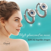Zilveren Oorringetjes met Blauwe en Transparante Zirkonia -