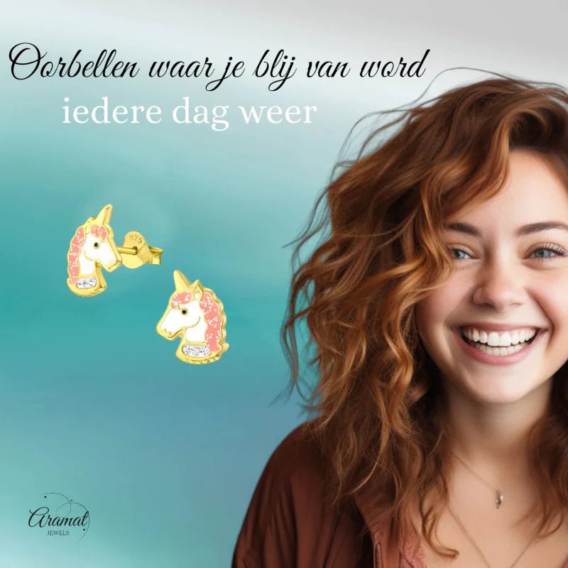Unieke Zilveren Unicorn Oorbellen - Goudkleurig & Kristal -