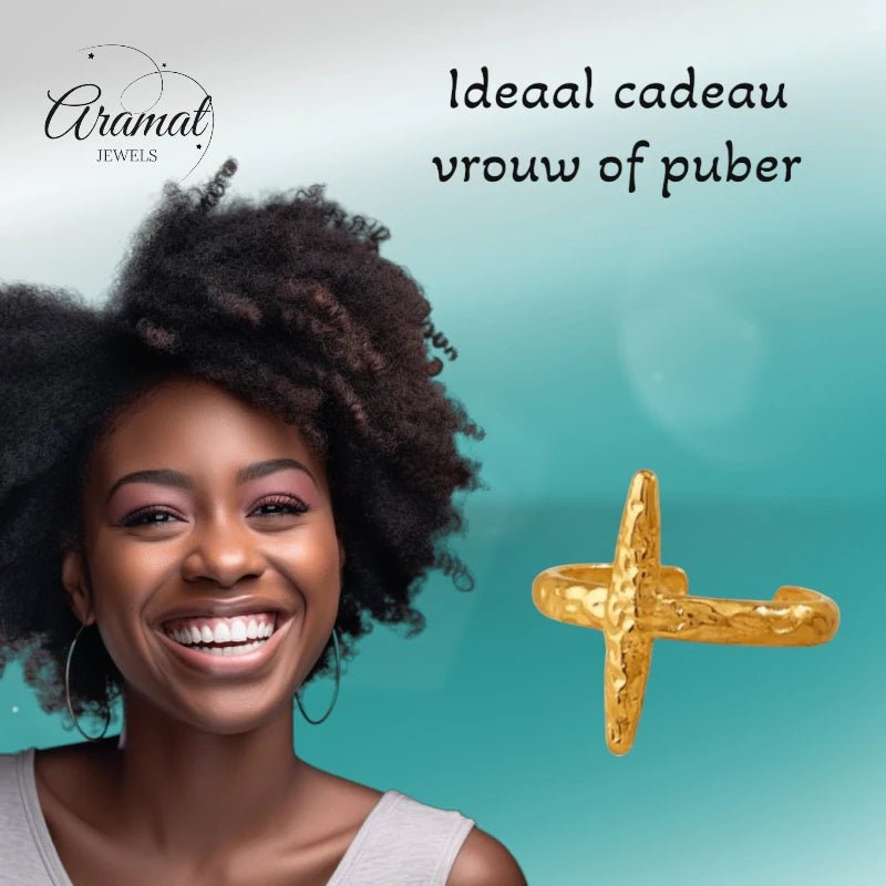 Stalen verstelbare ring - met motief en recht opstaande streep - Goudkleur -