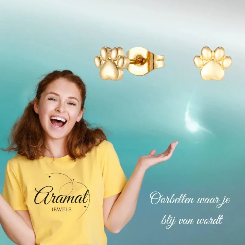 Goudkleurige 3D Pootafdruk Oorbellen 6mm -