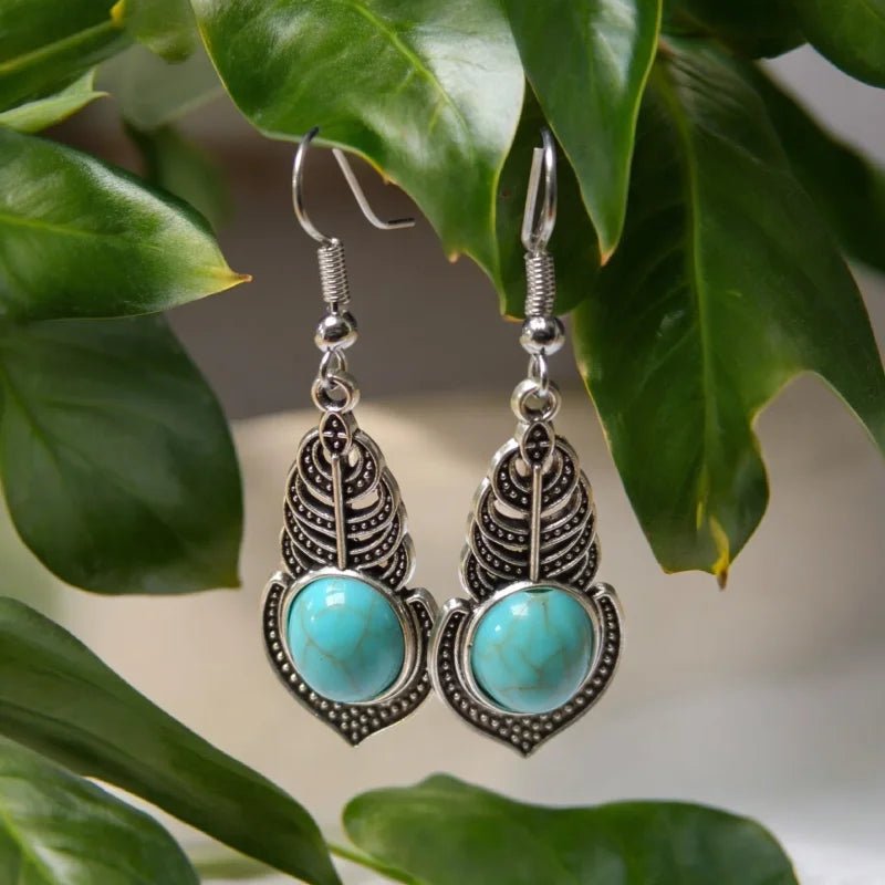 Boho Oorhangers Veertje met Blauwe Steen -