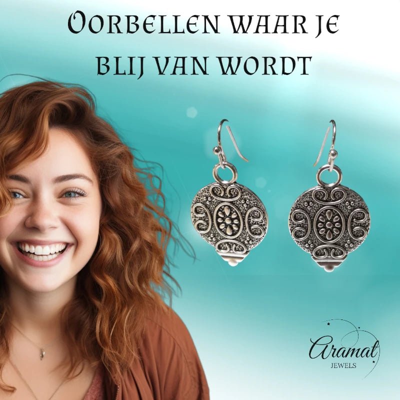 Sierlijke Druppel Oorhangers Antieklook -