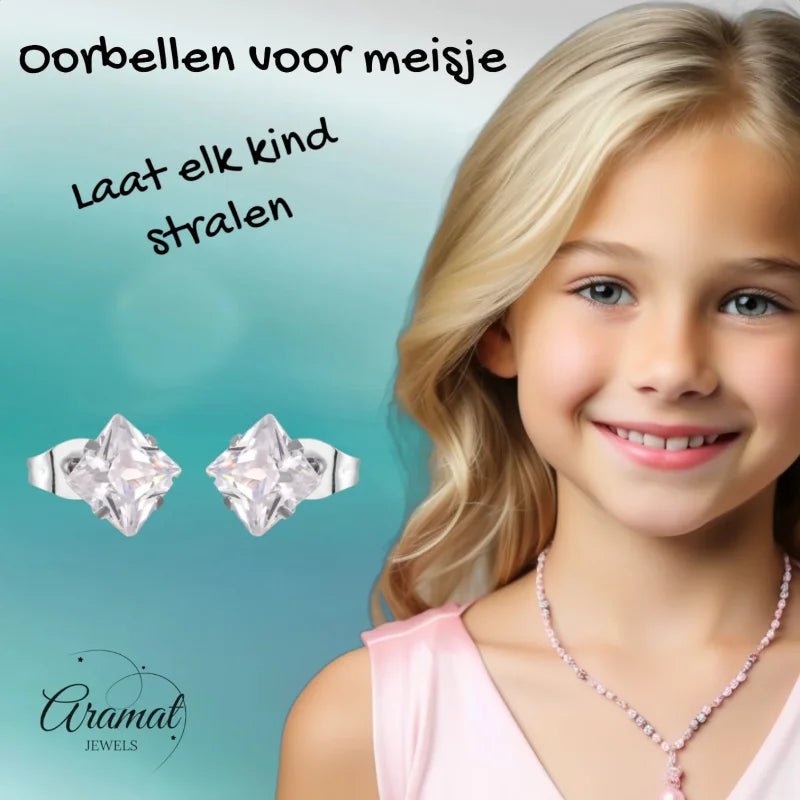 Zilverkleurige Vierkante zirkonia Oorbellen - 2mm -