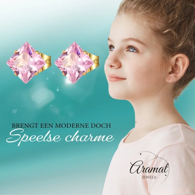 Goudkleurige Vierkante Oorbellen Met Roze Zirkonia - 3mm -