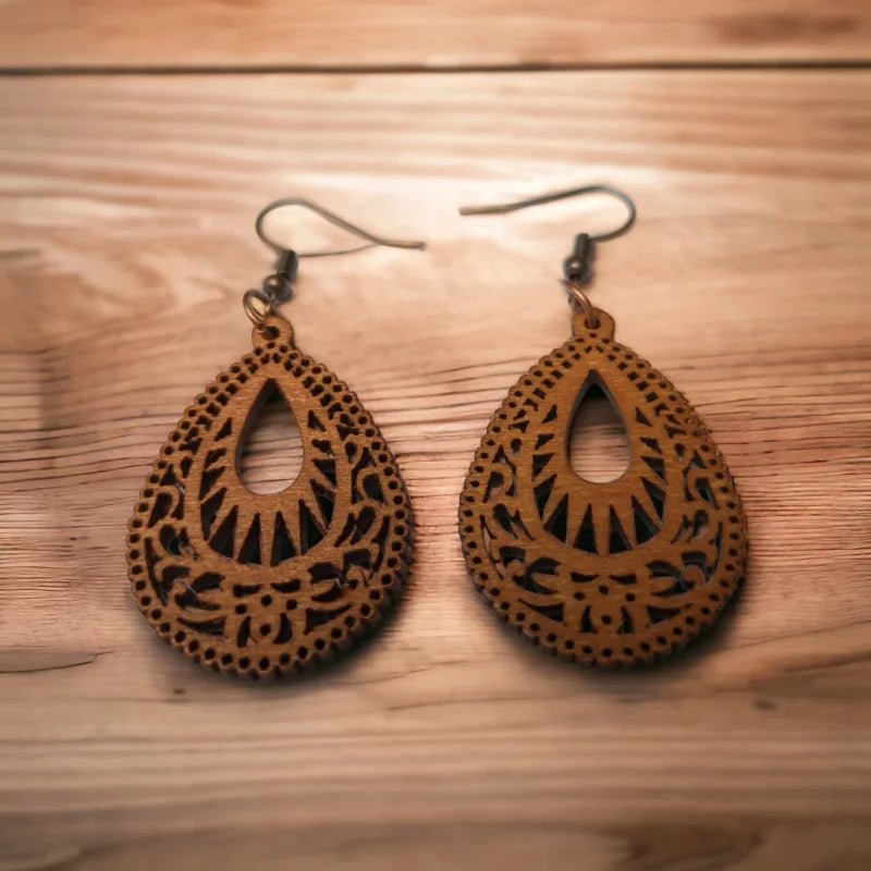 Oorbellen &acirc;&euro;&ldquo; Elegante Houten Oorhangers Druppelvorm Bruin Uitgewerkt Motief Dames 