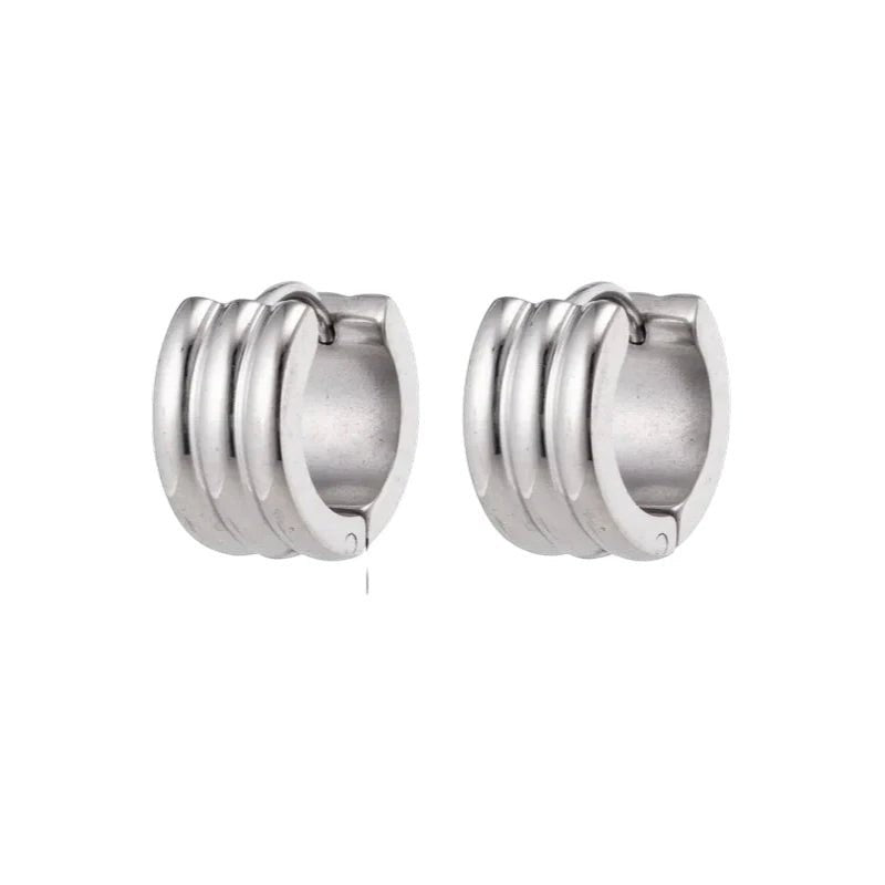 Brede mini Zilverkleurige Stalen Oorringen 13x7mm -