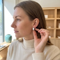 Mat Zilverkleurige RVS Oorringen met Sandblasted Streep -