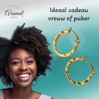 Goudkleurige Oorringen RVS met Fijn Streepmotief (20 mm) -