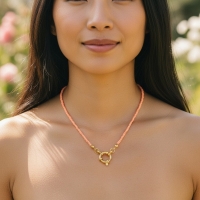 Zalmroze Rocailles Bedelketting met slotje voorkant - Goudkleur - Dames