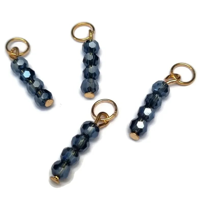 Montana Blauw Parelmoerglans Bedeltje - Goudkleur / 3 kraaltjes - Unisex
