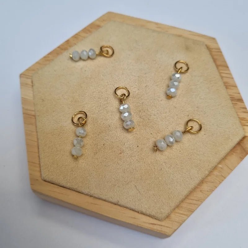 Kralen charm wit voor bedelketting - Goudkleur / 3 kraaltjes - Unisex