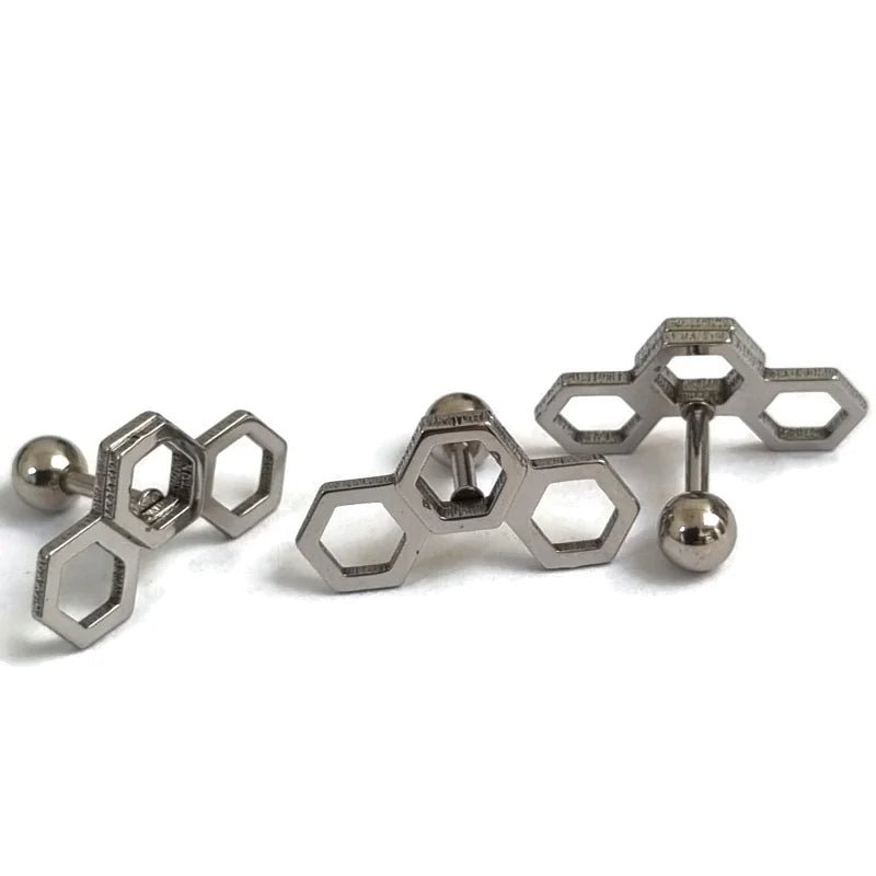 Zilverkleurige Helix Piercing met 3 Zeshoeken - Unisex