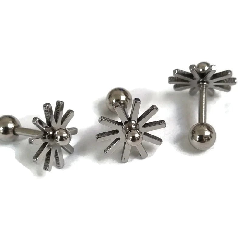 Zilverkleurige Chirurgisch Stalen Bloem Helix Piercing - Unisex