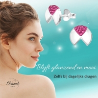 Geometrische Zilveren Oorbellen - met roze kristal -