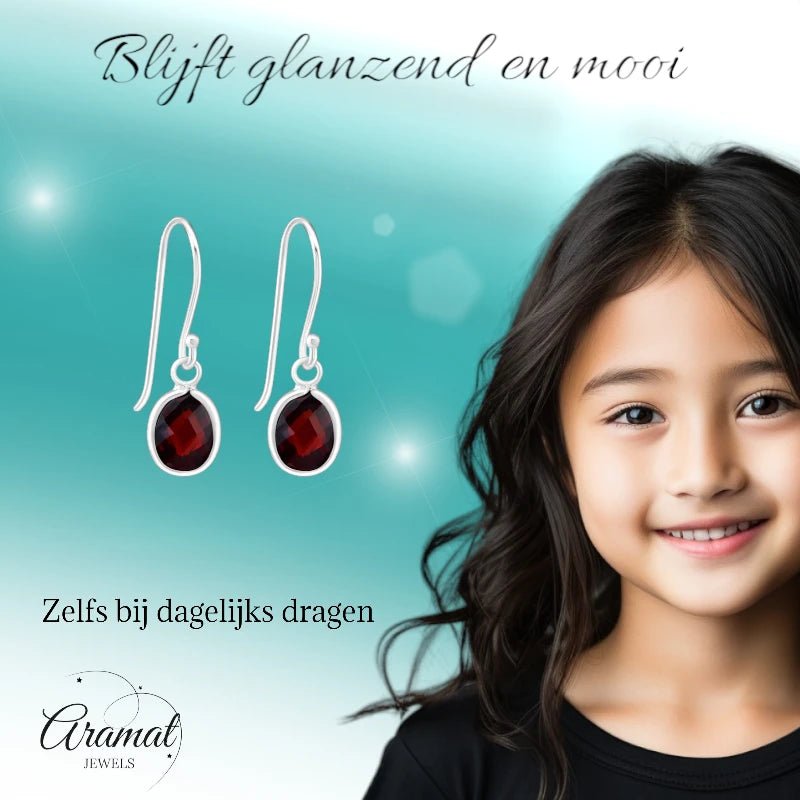 Zilveren Kinder Oorhangers - Rode Ovale Zirkonia -