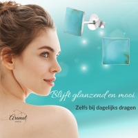Zilveren oorbellen vierkant blauw -