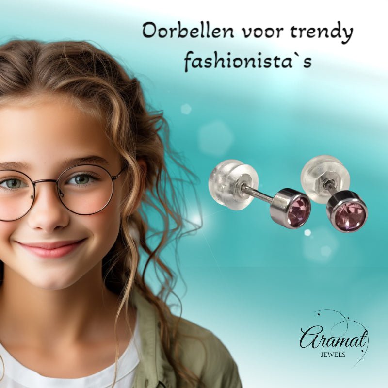 Oorknopjes &acirc;&euro;&ldquo; RVS 4mm met Roze Zirkonia -
