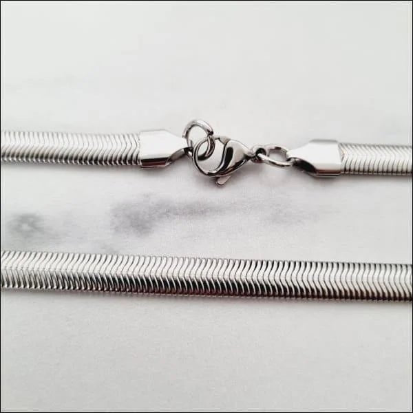 Stalen Platte Omega Ketting - Zilverkleurig Ketting - Dames