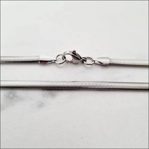 Stalen Plat Omega Ketting - Zilverkleurig - 50cm - Dames