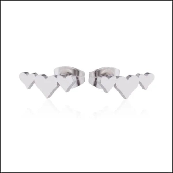 RVS Oorstekers met 3 Hartjes Zilverkleur - Romantische Studs - Ros&Atilde;&copy;kleurig -
