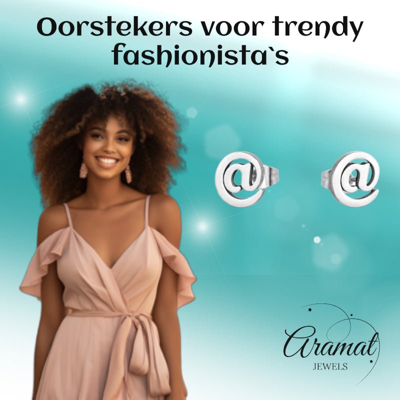 Oorbellen &acirc;&euro;&ldquo; Staal Apenstaartje (@) Zilverkleurig (10mm) -