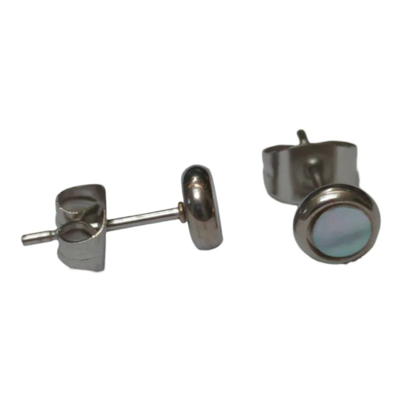 RVS Schelp Oorbellen Wit Zwart 12mm - Shell Studs - Zilverkleurig / 6mm / Wit -