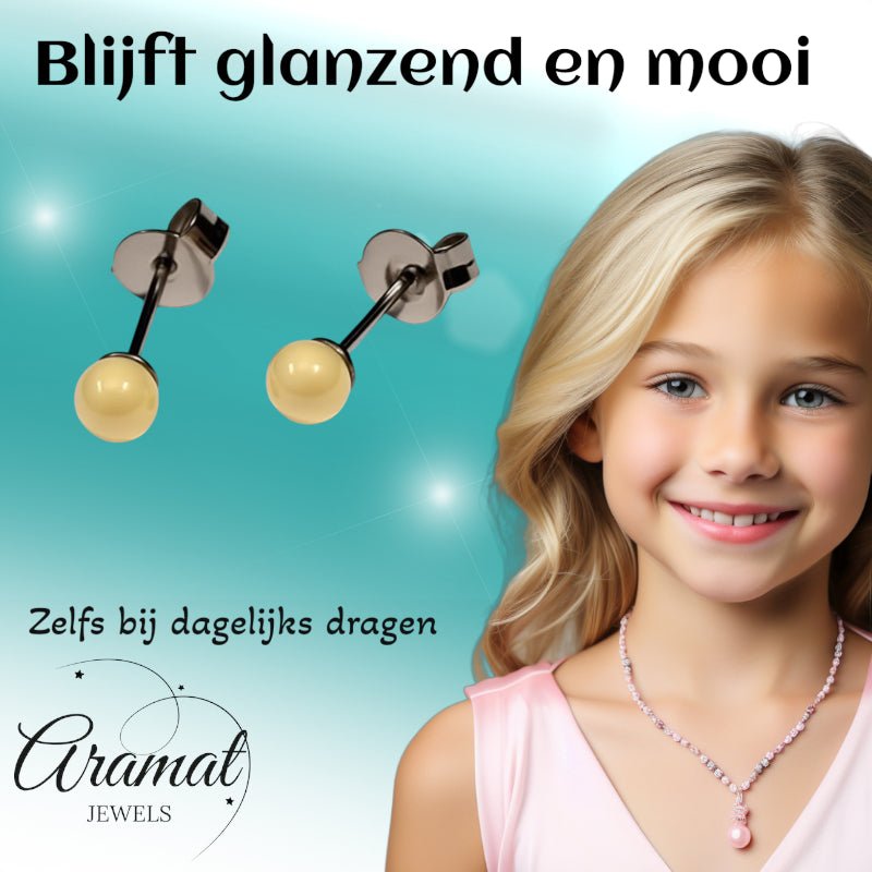 Oorbellen &acirc;&euro;&ldquo; Witte Bolletjes Metaal (4mm) -