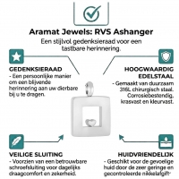 RVS Ashanger Vierkant met Hartje Zilverkleurig &acirc;&euro;&ldquo; 26x19mm Gedenksieraad - Unisex