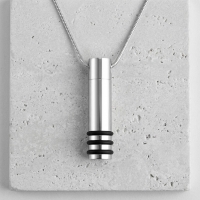 Stalen Cilinder Ashanger Zwart Gestreept &acirc;&euro;&ldquo; 38x10mm Gedenksieraad - Unisex