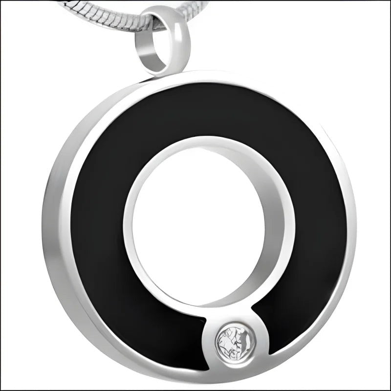 Zwarte Ronde Stalen Ashanger &acirc;&euro;&ldquo; Stoer Gedenksieraad Zonder Ketting - Unisex