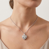 Stalen Ashanger Hart &acirc;&euro;&ldquo; Gedenkhanger Zilverkleurig Zonder Ketting - Unisex