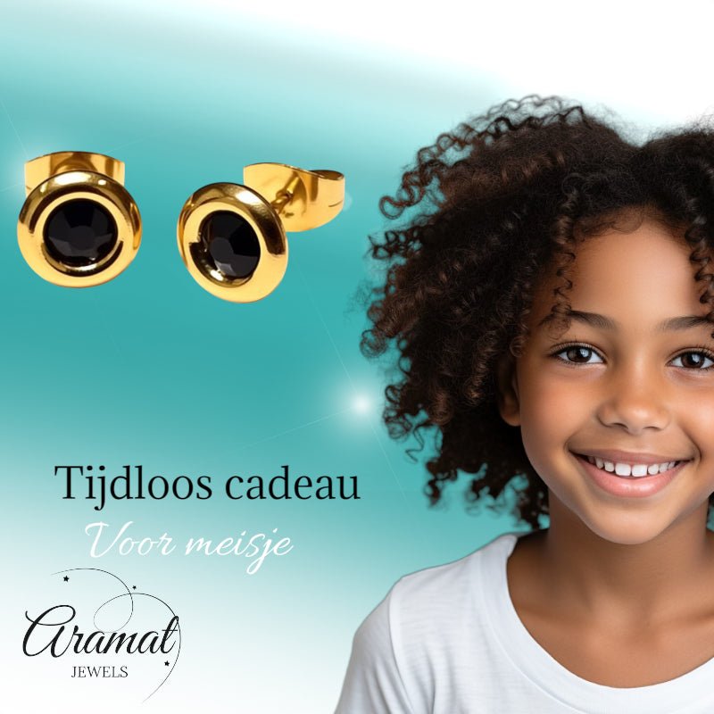 Zwarte Kristal Oorbellen goudkleur - 8mm -