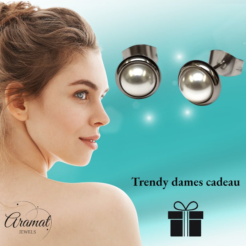 Oorstekers &acirc;&euro;&ldquo; Parel Wit Staal (8mm) -