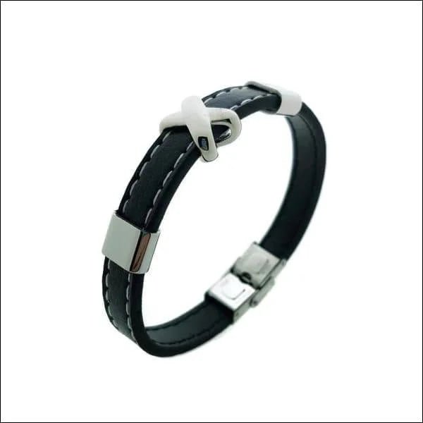 Zwarte Leren Armband Stalen Kruisje &acirc;&euro;&ldquo; 21cm 10mm Breed 316L RVS - Heren
