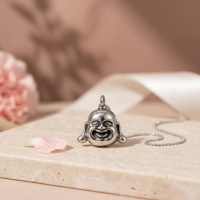 Boeddha Ashanger RVS &acirc;&euro;&ldquo; 4x3cm Inclusief Ketting 45cm Gedenksieraad - Unisex