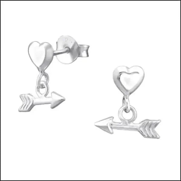 Zilveren Pijltje Oorstekers &acirc;&euro;&ldquo;  925 Zilver Modern Design - Hartje met pijltje-10mm