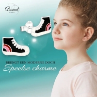 Zilveren Sneaker Oorbellen Zwart Emaille &acirc;&euro;&ldquo; 10x6mm 925 Zilver -