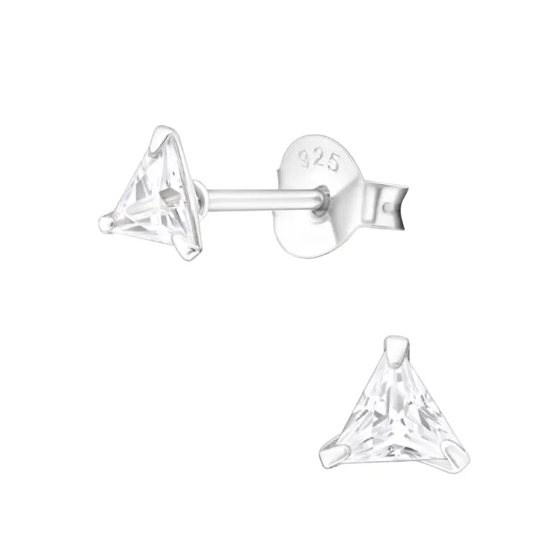 Zilveren Kristal Oorbellen - Driehoekvormige Pracht - 4mm / Zwart -