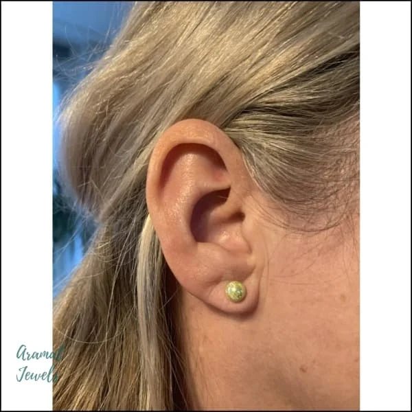 Leuke Ronde Spetter Oorbellen - 8mm / Zwart-Goudkleurig-Blauw -