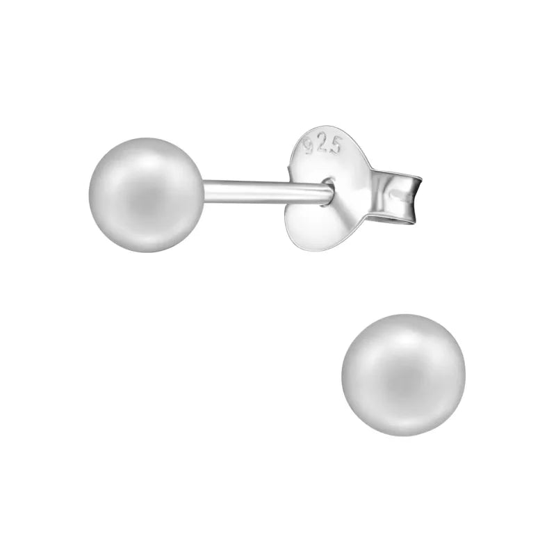 Zilveren Parel Oorbellen - Subtiele 4mm - Licht Grijs -