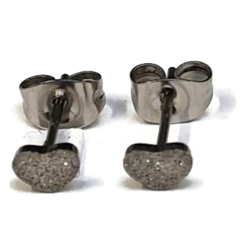 RVS Hartjes Oorbellen: Perfect Cadeau! - Zilverkleur / 4mm -