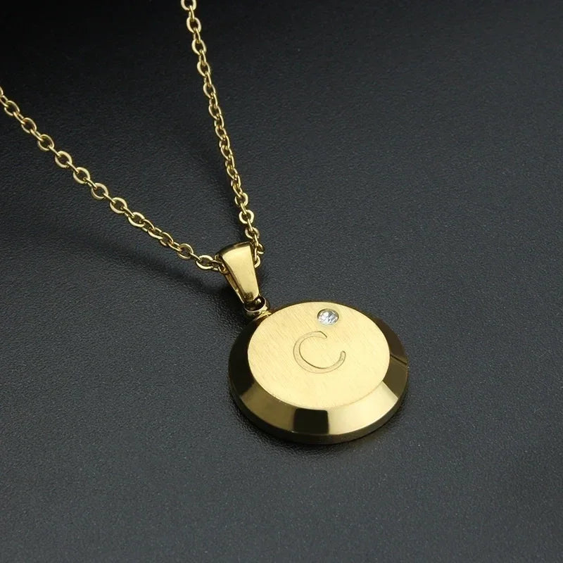 Goudkleurige Initiaal Ketting met Zirkonia Steentje - 45cm - C - Unisex