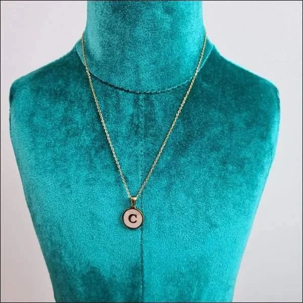 Unieke Initiaal Ketting - Schelp Goudkleurig 45cm - L - Dames