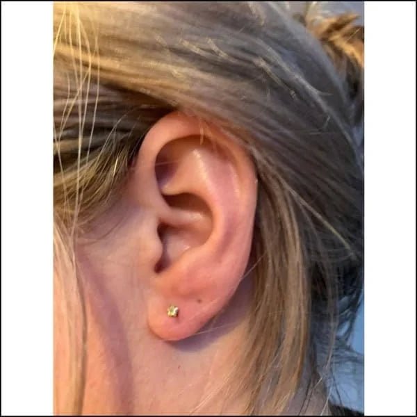 RVS Zweerknopjes Ster met Zirkonia  - Sterretjes Oorstekers - Zilverkleurig / Rood / 3mm -