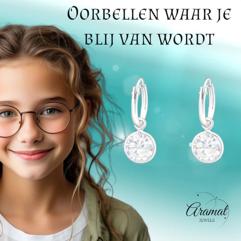 Zilveren Mini Oorringetjes meisje met Zirkonia Bedel -