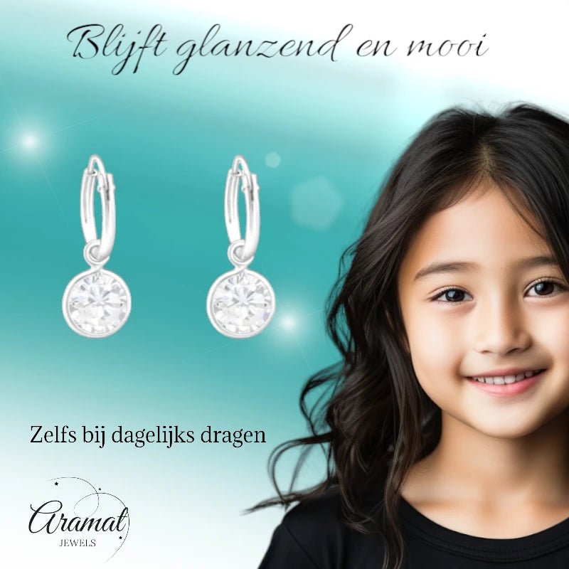 Zilveren Mini Oorringetjes meisje met Zirkonia Bedel -