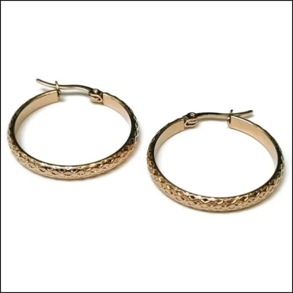 Stijlvolle Stalen Oorringen met ruitpatroon - Ros&Atilde;&copy;kleurig / 20mm -